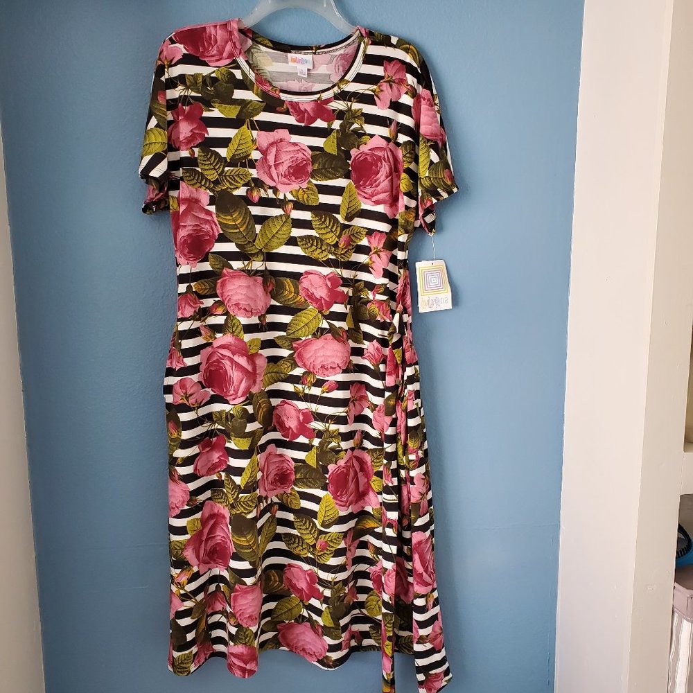 Lula Roe, Size L, Roses and stripes